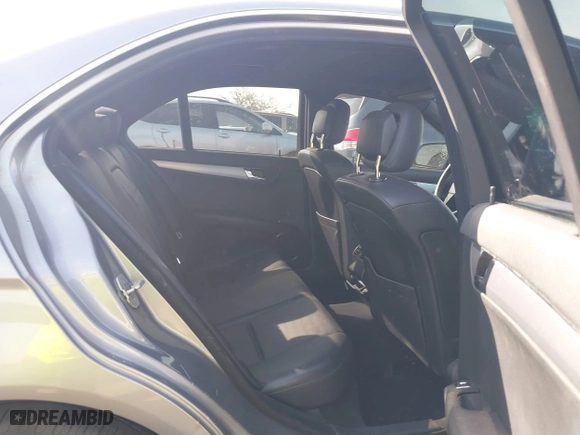 2008 Mercedes-Benz C-Class 3.0L Sport with VIN WDDGF54XX8R035255, listed as a IAAI auction lot 41684431 with 177,193 mi miles. Bid and sale history available at carsss.com. Image 8.