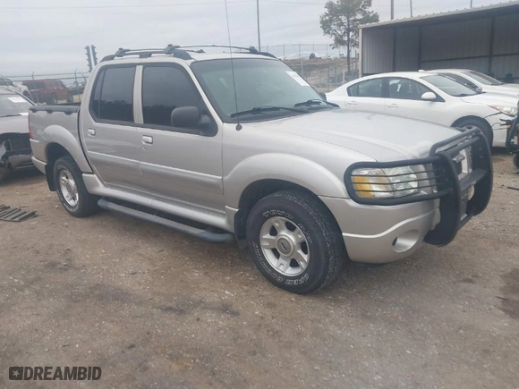 2004 Ford Explorer Sport Trac XLS with VIN 1FMZU67K74UC35107, listed as a IAAI auction lot 41547894 with 249,341 mi miles. Bid and sale history available at carsss.com. Image 1.