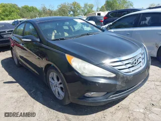 2013 Hyundai Sonata SE with VIN 5NPEC4AC8DH552397, listed as a IAAI auction lot 42055737 with 164,384 mi miles. Bid and sale history available at carsss.com. Image 1.