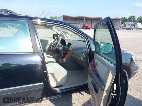 2002 Lexus RX 300 with VIN JTJGF10U920132891, listed as a IAAI auction lot 42787696 with 154,126 mi miles and . Bid and sale history available at DreamBid. Image 5.