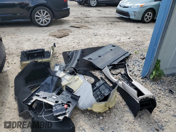 2017 Mercedes-Benz E 300 Luxury with VIN WDDZF4JB0HA010018, listed as a Copart auction lot 61529565 with Not provided miles and Salvage title. Bid and sale history available at DreamBid. Image 12.