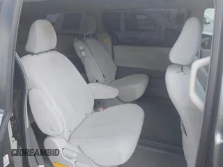2011 Toyota Sienna LE AAS with VIN 5TDKK3DC4BS044382, listed as a IAAI auction lot 39280364 with 104,262 mi miles. Bid and sale history available at carsss.com. Image 8.