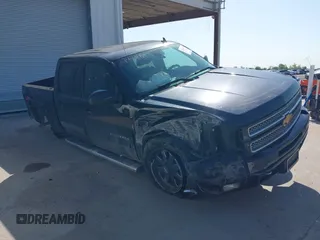 2012 Chevrolet Silverado 1500 LT with VIN 3GCPKSE71CG230592, listed as a IAAI auction lot 41941448 with 241,368 mi miles and . Bid and sale history available at DreamBid. Image 6.