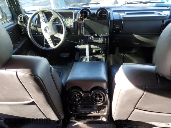 2007 Hummer H2 SUV z VIN 5GRGN23U97H103079, wystawiony jako Copart lot #42433905 z przebiegiem Nie podano mil oraz Czysty tytuł • Clean title. Historia ofert i sprzedaży dostępna na DreamBid. Obrazek 8.