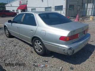 2001 Toyota Camry CE with VIN 4T1BG22K11U805882, listed as a IAAI auction lot 42576999 with 300,777 mi miles and . Bid and sale history available at DreamBid. Image 3.