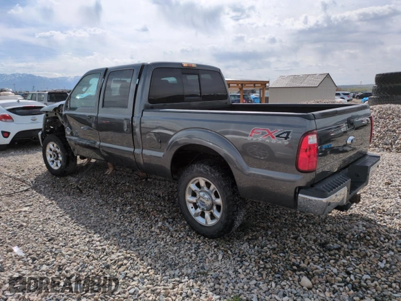 2015 Ford F-350 Platinum with VIN 1FT8W3BT3FEA11466, listed as a Copart auction lot 54264375 with 111,525 mi miles and Salvage Title. Bid and sale history available at DreamBid. Image 2.