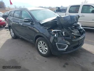 2017 Kia Sorento LX V6 with VIN 5XYPGDA50HG328133, listed as a IAAI auction lot 41566711 with 123,955 mi miles. Bid and sale history available at carsss.com. Image 1.