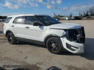 2019 Ford Police Interceptor Utility with VIN 1FM5K8AR9KGB43871, listed as a Copart auction lot 87615745 with 99,363 mi miles and Non Repairable. Bid and sale history available at carsss.com. Image 4.