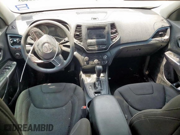 2021 Jeep Cherokee Latitude with VIN 1C4PJLCB3MD180163, listed as a Copart auction lot 60833865 with 95,259 mi miles and Salvage title. Bid and sale history available at DreamBid. Image 8.