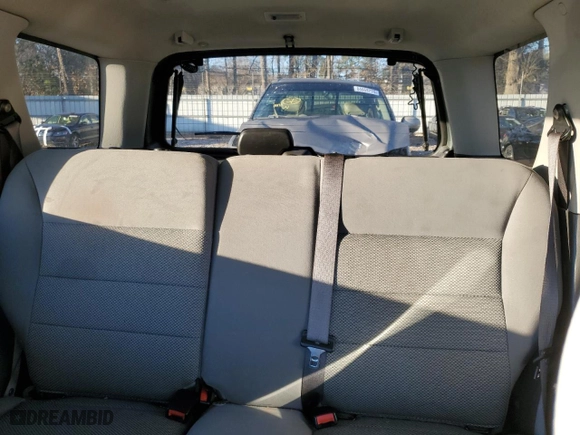 2007 Ford Escape XLT with VIN 1FMYU03167KB88321, listed as a Copart auction lot 86617164 with 261,561 mi miles and Salvage Title. Bid and sale history available at carsss.com. Image 10.