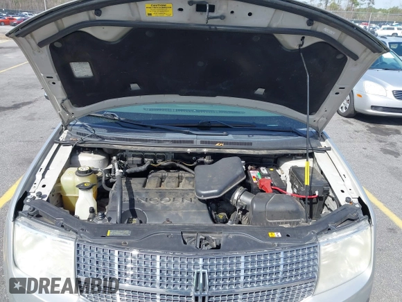 2009 Lincoln MKX with VIN 2LMDU68C09BJ02241, listed as a IAAI auction lot 41732087 with 173,582 mi miles. Bid and sale history available at carsss.com. Image 10.