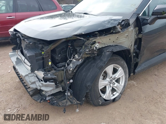 2020 Toyota RAV4 XLE with VIN 2T3P1RFV8LC061598, listed as a IAAI auction lot 41850442 with 40,175 mi miles and . Bid and sale history available at DreamBid. Image 18.
