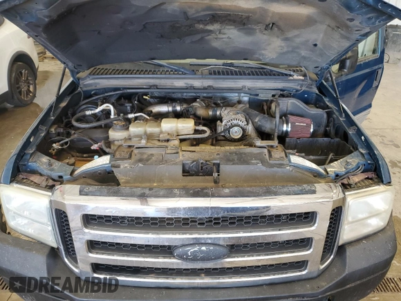 2000 Ford F-250 XL with VIN 1FTNX21F5YED17075, listed as a Copart auction lot 49782365 with 241,054 mi miles and Non repairable. Bid and sale history available at DreamBid. Image 11.