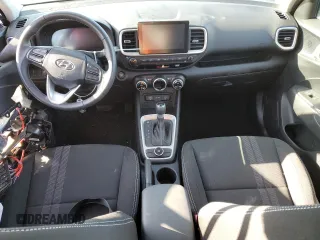 2024 Hyundai Venue SEL with VIN KMHRC8A30RU331698, listed as a Copart auction lot 44720575 with 661 mi miles and Salvage title. Bid and sale history available at DreamBid. Image 8.