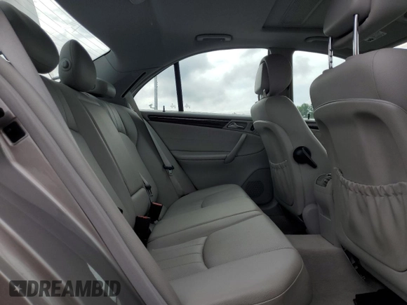2007 Mercedes-Benz C 280 Luxury z VIN WDBRF92HX7F890445, wystawiony jako Copart lot #59967035 z przebiegiem 178 426 mil mil oraz Szkoda całkowita • Salvage title. Historia ofert i sprzedaży dostępna na DreamBid. Obrazek 10.