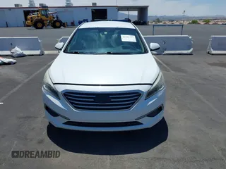 2016 Hyundai Sonata SE z VIN 5NPE24AF1GH412788, wystawiony jako IAAI lot #42391777 z przebiegiem 129 363 mil mil oraz . Historia ofert i sprzedaży dostępna na DreamBid. Obrazek 12.