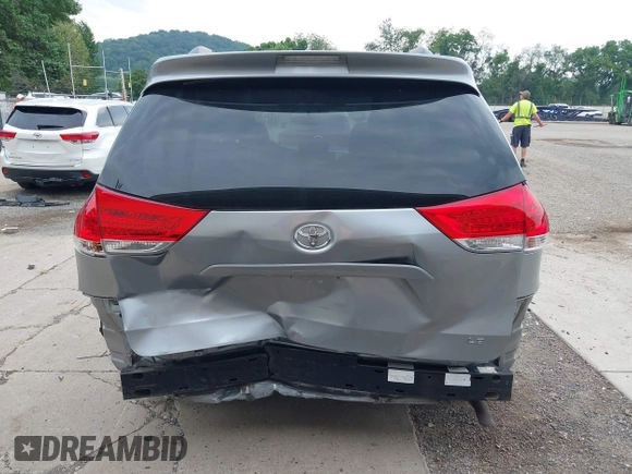 2013 Toyota Sienna LE AAS with VIN 5TDKK3DC7DS332092, listed as a IAAI auction lot 42676665 with 121,481 mi miles and . Bid and sale history available at DreamBid. Image 17.