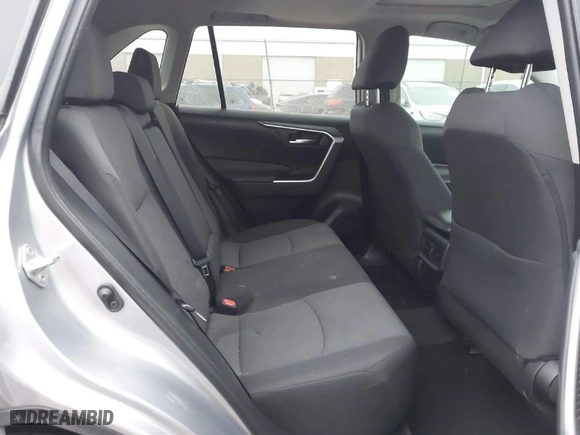2019 Toyota RAV4 XLE with VIN 2T3W1RFV3KC032794, listed as a IAAI auction lot 41360203 with 1 mi miles. Bid and sale history available at carsss.com. Image 8.
