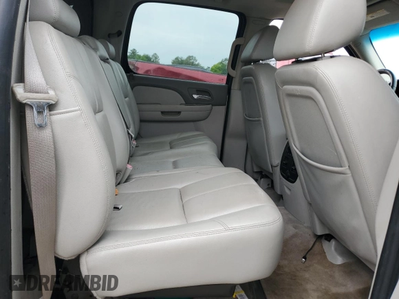 2009 Chevrolet Avalanche 2LT z VIN 3GNFK22099G198381, wystawiony jako Copart lot #55989725 z przebiegiem Nie podano mil oraz Szkoda całkowita • Salvage title. Historia ofert i sprzedaży dostępna na DreamBid. Obrazek 10.