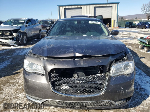 2016 Chrysler 300 Anniversary Edition with VIN 2C3CCARG8GH224816, listed as a Copart auction lot 42041665 with 132,920 mi miles and Salvage Title. Bid and sale history available at DreamBid. Image 5.