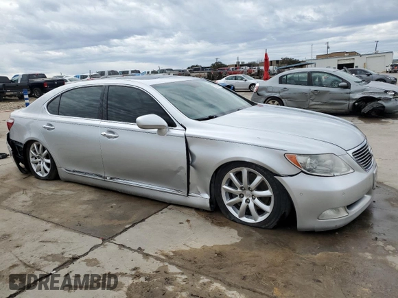 2008 Lexus LS 460 L with VIN JTHGL46F185024541, listed as a Copart auction lot 88857865 with 132,880 mi miles and Clean title. Bid and sale history available at DreamBid. Image 4.