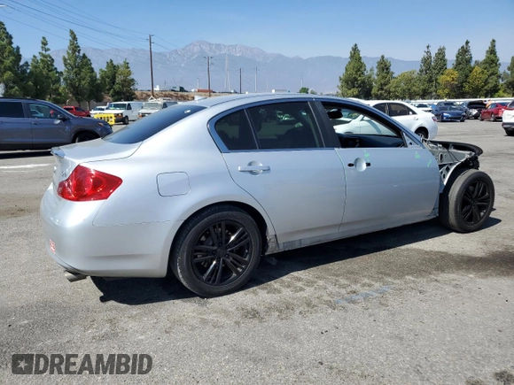 2015 Infiniti Q40 with VIN JN1CV6AP2FM502736, listed as a Copart auction lot 73340514 with 105,915 mi miles and Salvage Title. Bid and sale history available at carsss.com. Image 3.
