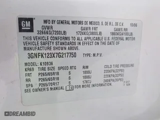 2007 Chevrolet Avalanche LTZ with VIN 3GNFK123X7G217750, listed as a IAAI auction lot 42088850 with 188,429 mi miles. Bid and sale history available at carsss.com. Image 9.