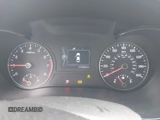2017 Kia Optima LX z VIN KNAGT4L33H5156094, wystawiony jako IAAI lot #42405505 z przebiegiem 111 622 mil mil oraz . Historia ofert i sprzedaży dostępna na DreamBid. Obrazek 7.