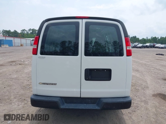 2019 Chevrolet Express Cargo с VIN 1GCWGAFP5K1365688, выставлен на аукционе IAAI как лот 42423135 с пробегом 216 450 миль миль и . История ставок и продаж доступна на DreamBid. Изображение 16.