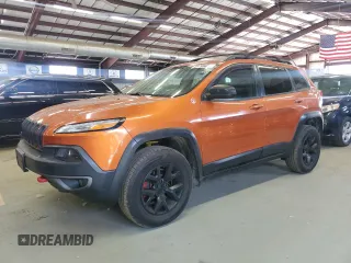 2015 Jeep Cherokee Trailhawk z VIN 1C4PJMBS8FW727992, wystawiony jako Copart lot #59799425 z przebiegiem 127 853 mil mil oraz Czysty tytuł • Clean title. Historia ofert i sprzedaży dostępna na DreamBid. Obrazek 1.