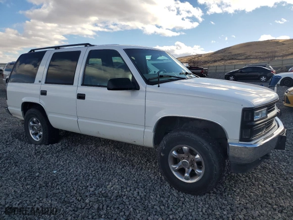 1998 Chevrolet Tahoe with VIN 1GNEK13R8WJ301755, listed as a Copart auction lot 81002184 with 202,657 mi miles and Clean Title. Bid and sale history available at carsss.com. Image 4.