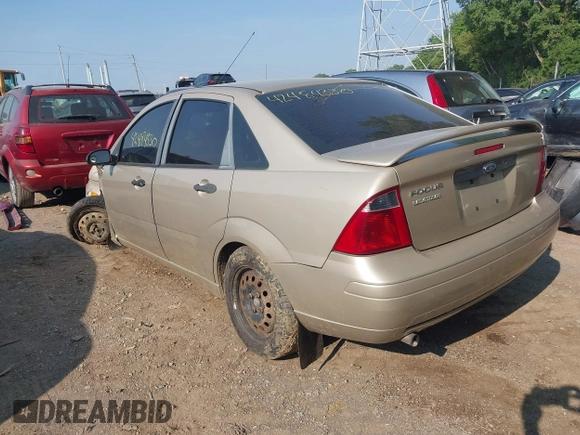 2007 Ford Focus S with VIN 1FAFP34N07W271344, listed as a IAAI auction lot 42484330 with 125,625 mi miles and . Bid and sale history available at DreamBid. Image 3.