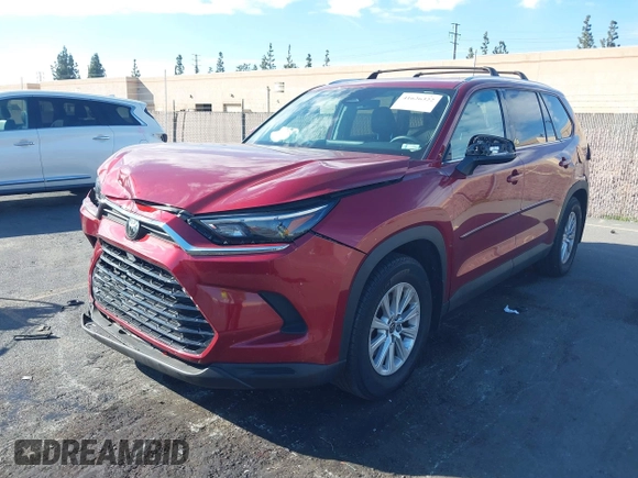 2024 Toyota Highlander XLE z VIN 5TDAAAA53RS008265, wystawiony jako IAAI lot #41626322 z przebiegiem 20 080 mil mil oraz . Historia ofert i sprzedaży dostępna na DreamBid. Obrazek 19.