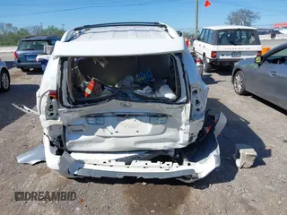 2007 Lexus GX with VIN JTJBT20X570145387, listed as a IAAI auction lot 42016545 with 153,907 mi miles and . Bid and sale history available at carsss.com. Image 16.