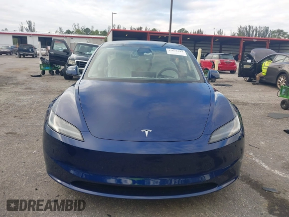 2025 Tesla Model 3 Long Range with VIN 5YJ3E1EA2SF919461, listed as a IAAI auction lot 41672494 with 777 mi miles and . Bid and sale history available at DreamBid. Image 12.