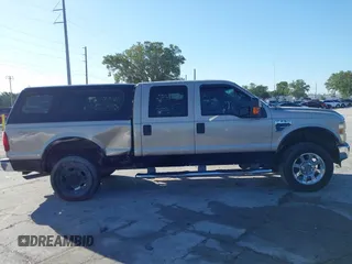2008 Ford Super Duty F-250 SRW XL with VIN 1FTSW21598EC86992, listed as a IAAI auction lot 42024716 with 195,828 mi miles. Bid and sale history available at carsss.com. Image 13.