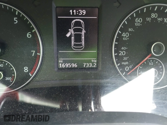 2013 Volkswagen Passat SE with VIN 1VWBP7A31DC017929, listed as a IAAI auction lot 42174320 with 169,596 mi miles and . Bid and sale history available at DreamBid. Image 15.