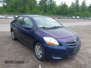 2008 Toyota Yaris z VIN JTDBT923381192077, wystawiony jako IAAI lot #42456962 z przebiegiem 228 755 mil mil oraz . Historia ofert i sprzedaży dostępna na DreamBid. Obrazek 1.