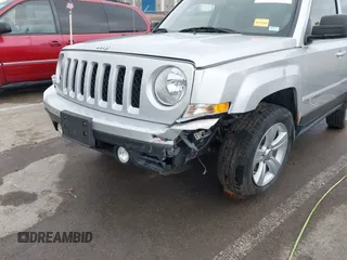 2011 Jeep Patriot Sport with VIN 1J4NF1GB6BD188630, listed as a IAAI auction lot 41511922 with 53,506 mi miles. Bid and sale history available at carsss.com. Image 6.