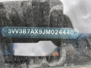 2018 Volkswagen Tiguan SEL z VIN 3VV3B7AX9JM024440, wystawiony jako Copart lot #54984015 z przebiegiem 108 727 mil mil oraz Tytuł czysty. Historia ofert i sprzedaży dostępna na DreamBid. Obrazek 14.
