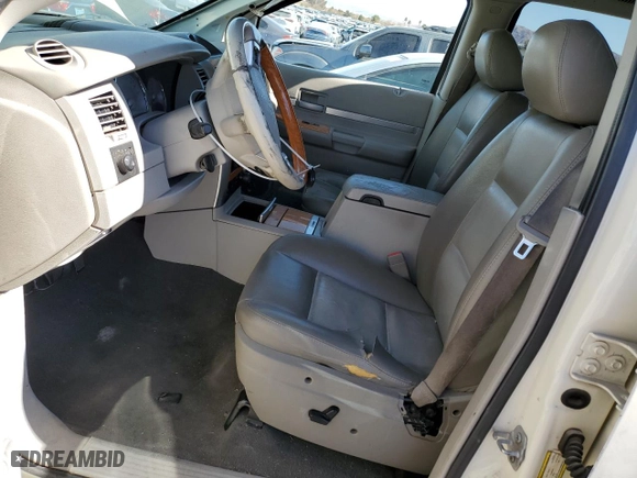 2008 Chrysler Aspen Limited with VIN 1A8HX58N68F114551, listed as a Copart auction lot 43983425 with 145,013 mi miles and Salvage Title. Bid and sale history available at carsss.com. Image 7.