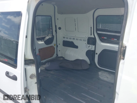 2012 Ford Transit Connect XLT z VIN NM0LS6BN1CT120179, wystawiony jako IAAI lot #39625569 z przebiegiem 70 764 mil mil oraz . Historia ofert i sprzedaży dostępna na DreamBid. Obrazek 8.