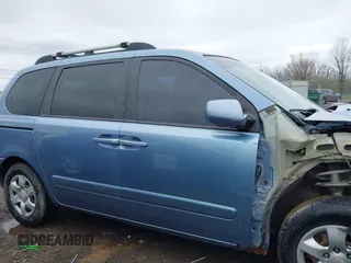 2007 Kia Sedona with VIN KNDMB133076135896, listed as a IAAI auction lot 41913992 with 225,817 mi miles and . Bid and sale history available at carsss.com. Image 14.