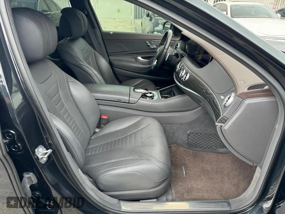 2020 Mercedes-Benz S-Class S 560 with VIN W1KUG8DB7LA559539, listed as a Copart auction lot 85827794 with 26,014 mi miles and Non Repairable. Bid and sale history available at carsss.com. Image 7.