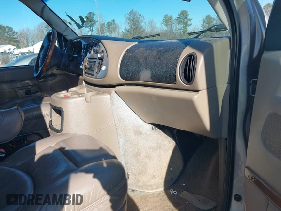 2003 Ford Econoline Cargo Recreational with VIN 1FDPE24L33HB53747, listed as a IAAI auction lot 41658658 with 132,796 mi miles and . Bid and sale history available at DreamBid. Image 5.