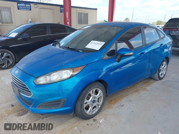 2015 Ford Fiesta SE with VIN 3FADP4BJ6FM139250, listed as a IAAI auction lot 42112935 with 163,752 mi miles. Bid and sale history available at carsss.com. Image 2.