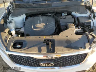 2018 Kia Sorento LX V6 with VIN 5XYPG4A50JG338876, listed as a Copart auction lot 46427745 with 121,427 mi miles and Salvage Title. Bid and sale history available at carsss.com. Image 12.
