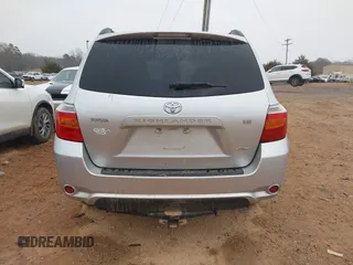 2009 Toyota Highlander z VIN JTEES41A392137445, wystawiony jako IAAI lot #41528613 z przebiegiem 206 431 mil mil oraz . Historia ofert i sprzedaży dostępna na DreamBid. Obrazek 16.