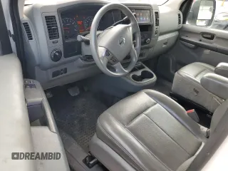 2019 Nissan NV Cargo S z VIN 1N6BF0KM5KN804403, wystawiony jako Copart lot #72478554 z przebiegiem 120 573 mil mil oraz Tytuł czysty. Historia ofert i sprzedaży dostępna na DreamBid. Obrazek 8.