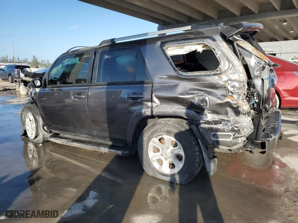 2021 Toyota 4Runner SR5 with VIN JTEEU5JR9M5228474, listed as a Copart auction lot 43867815 with 0 mi miles and Non Repairable. Bid and sale history available at carsss.com. Image 2.
